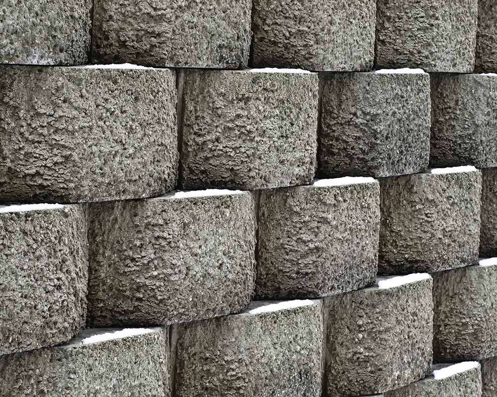 exterior-of-retaining-wall-alexandria-oh